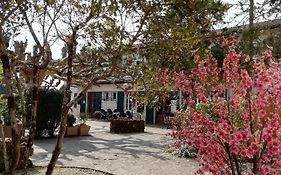 L'Auberge De Lugos